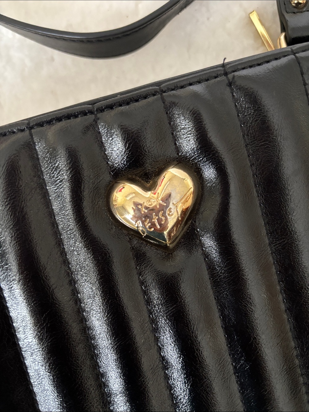 Betsey Johnson Black Quilted Heart Accent Crossbody Bag with Floral Scarf - Picture 2 of 9